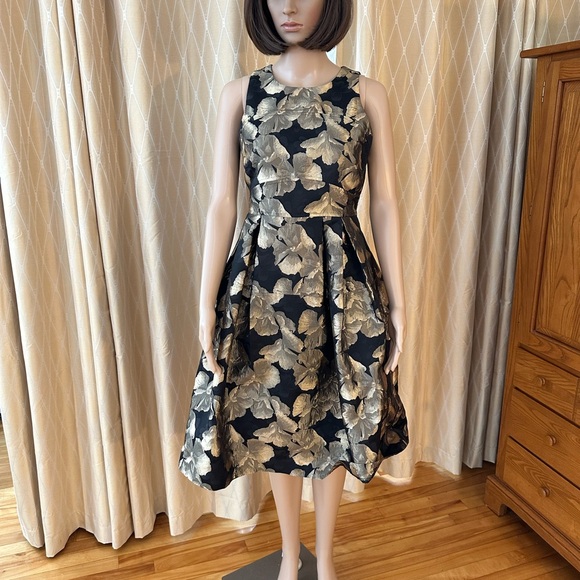 Ann Taylor Factory Dresses & Skirts - Elegant Black and Gold Floral Dress